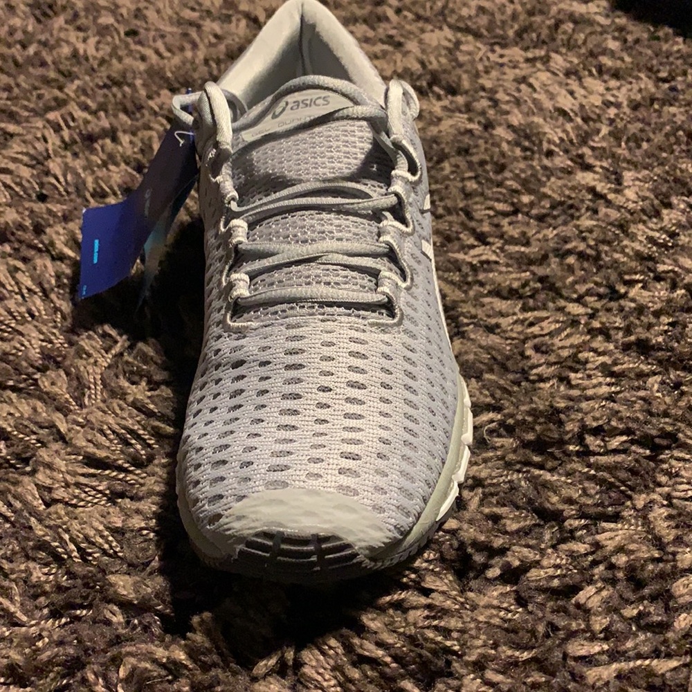 ASICS - Picture 4 of 4